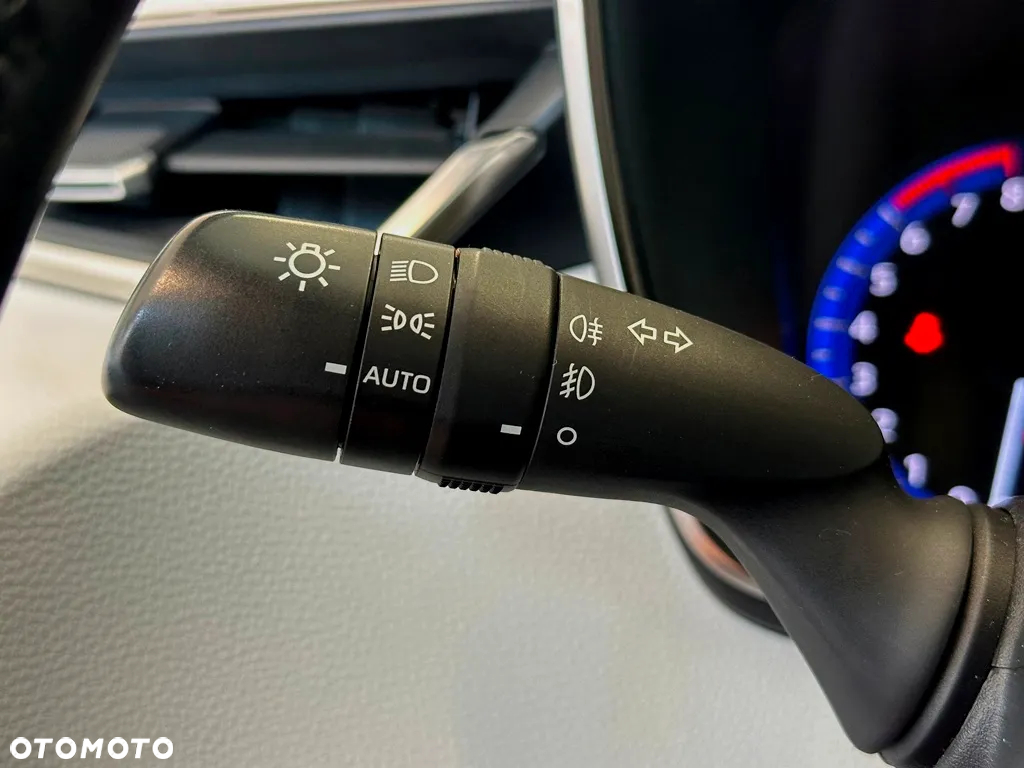 Toyota Corolla 2.0 Hybrid Comfort - 19