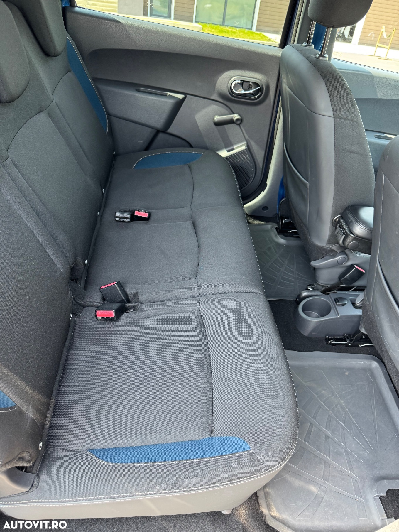 Dacia Lodgy 1.2 TCe 115 CP Laureate - 10