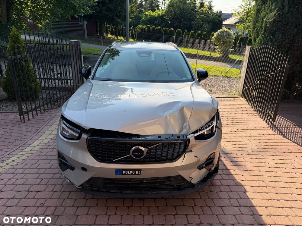 Volvo XC 40 B5 B AWD Ultimate Dark - 2