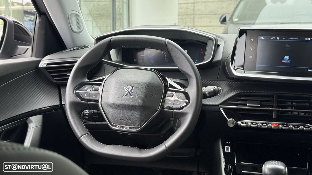 Peugeot 2008 1.2 PureTech Allure Pack - 8