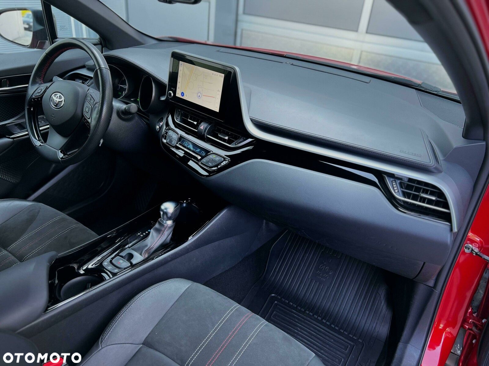 Toyota C-HR - 15