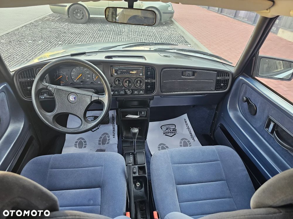 Saab 900 - 8