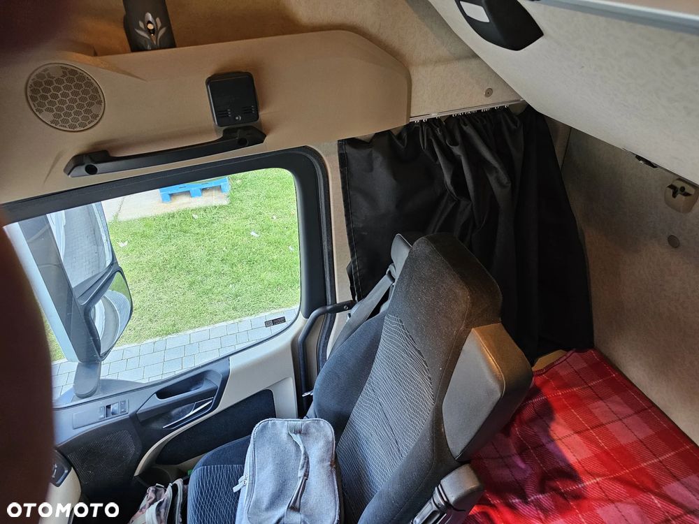 Mercedes-Benz Actros - 6