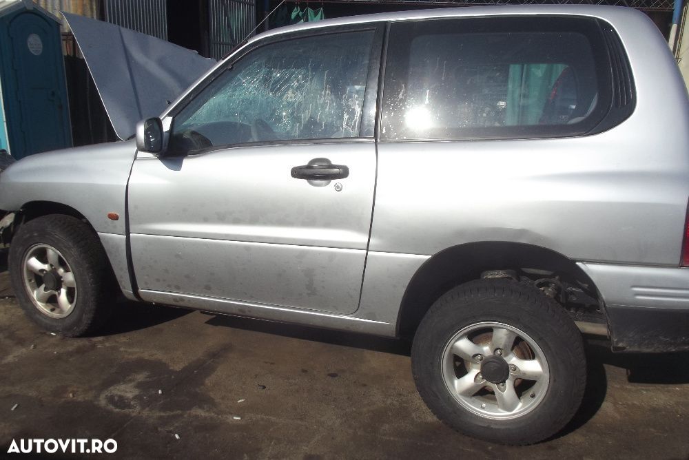 Dezmembrez Suzuki Grand Vitara 1.6 benzina volan stanga cutie manuala - 1