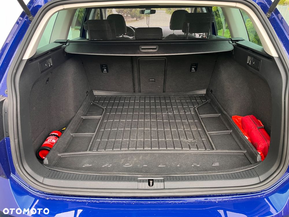 Volkswagen Golf 2.0 TDI R-Line DSG - 14