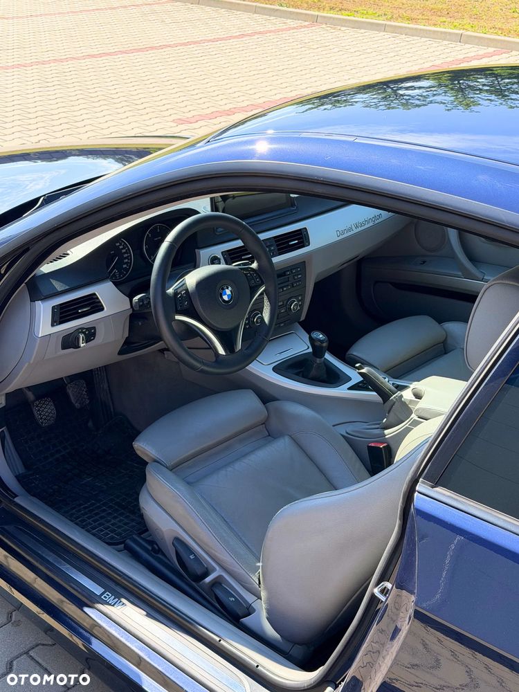 BMW Seria 3 320d - 30