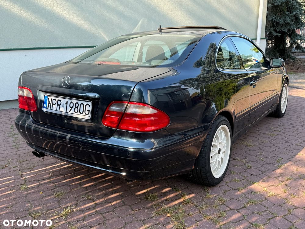 Mercedes-Benz CLK 320 - 11