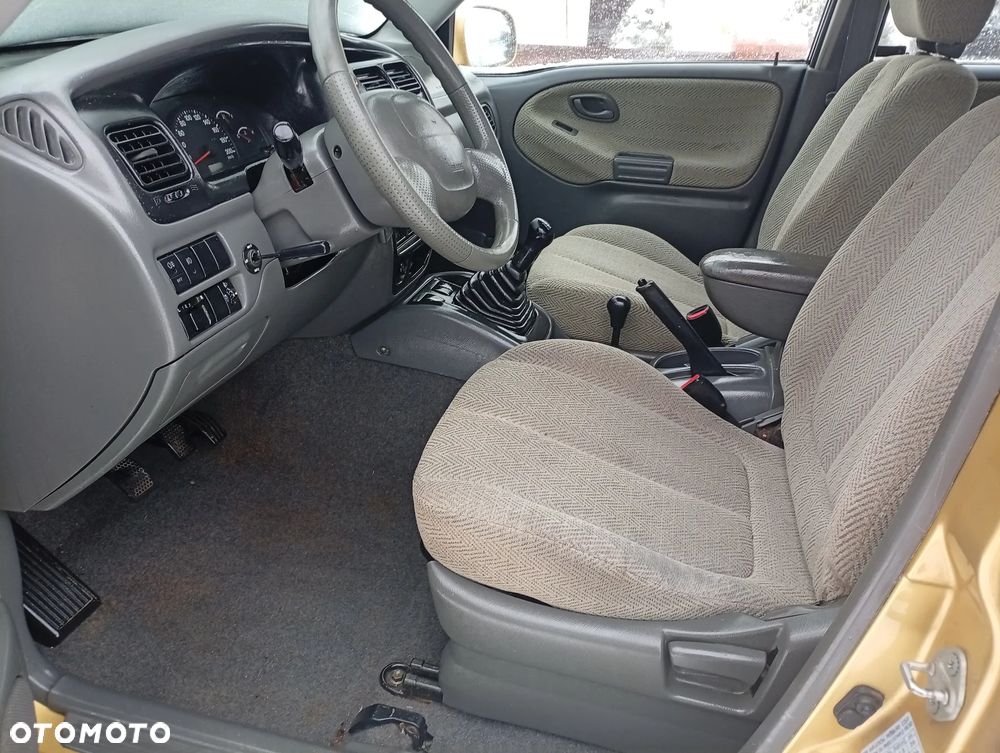 Suzuki Grand Vitara - 9