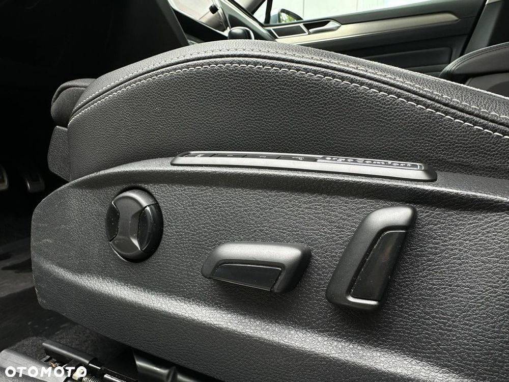 Volkswagen Passat Alltrack 2.0 TDI SCR 4Motion DSG - 16