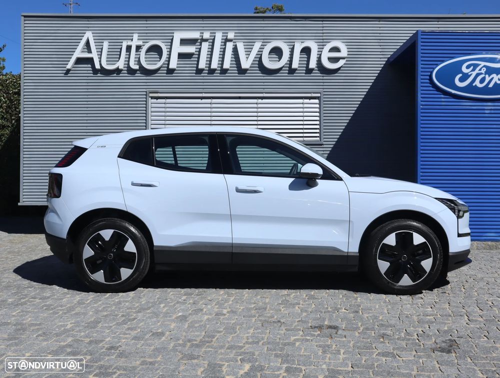 Volvo EX30 Single Motor Extended Range RWD Core - 3