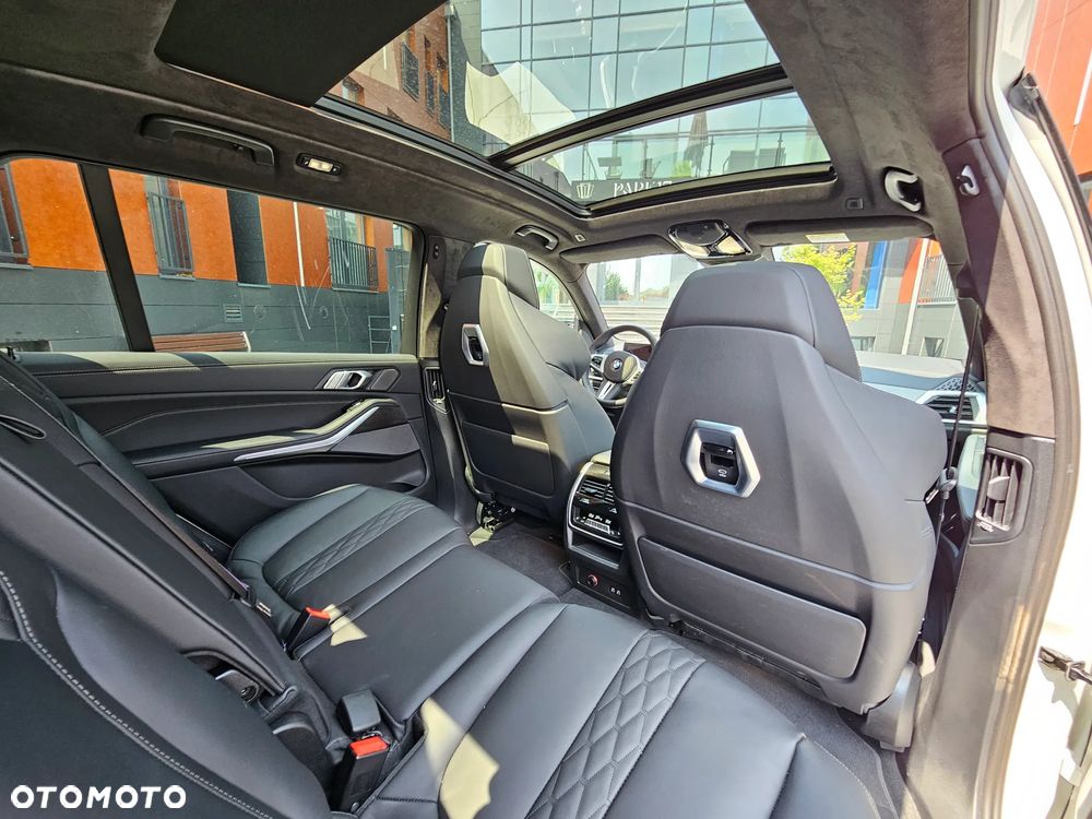 BMW X7 - 21