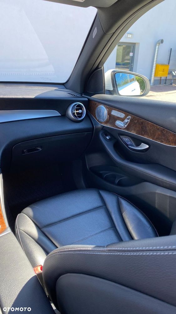 Mercedes-Benz GLC 300 4Matic 9G-TRONIC - 10