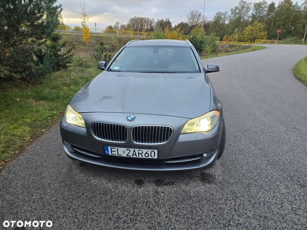 BMW Seria 5 525d xDrive Sport-Aut - 3