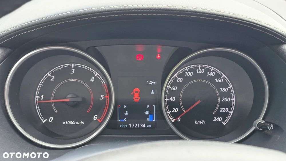 Mitsubishi Outlander - 10