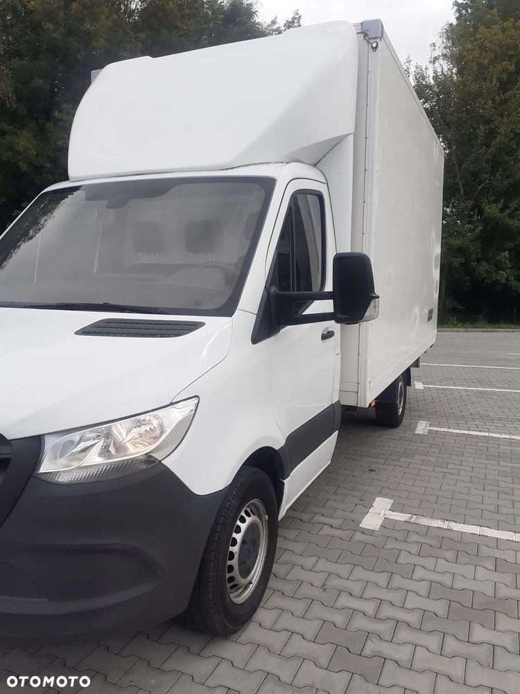Mercedes-Benz Sprinter - 2