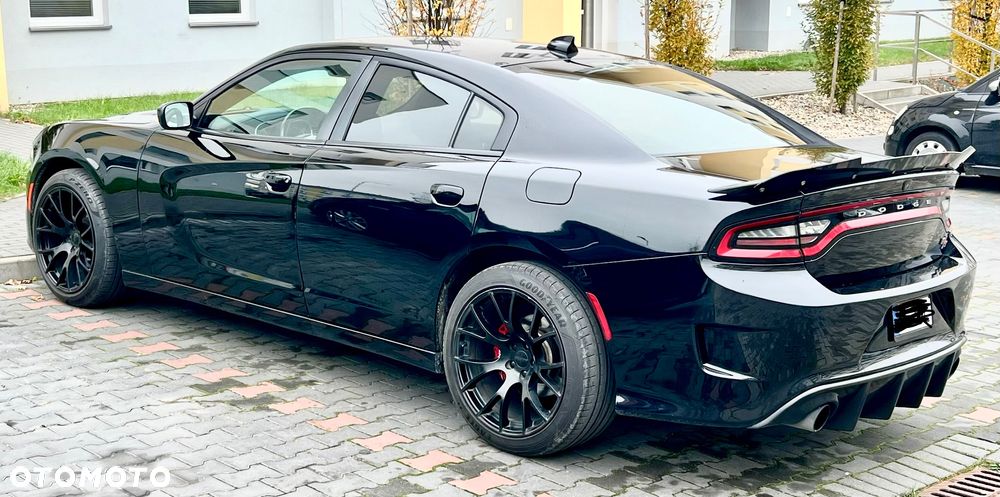 Dodge Charger - 4