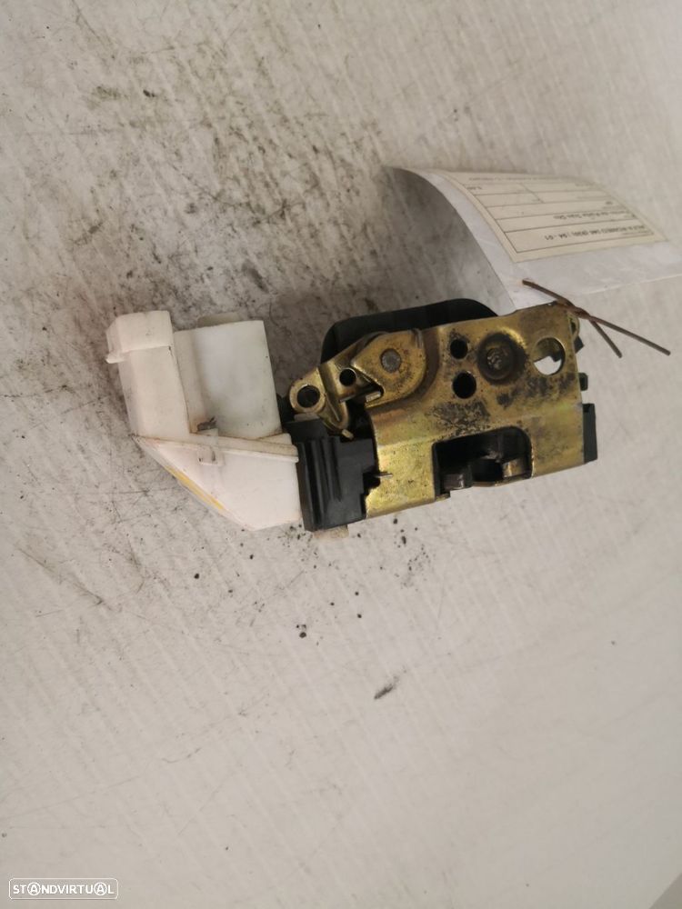 Fecho Da Porta Trás Dto Alfa Romeo 146 (930_) - 3