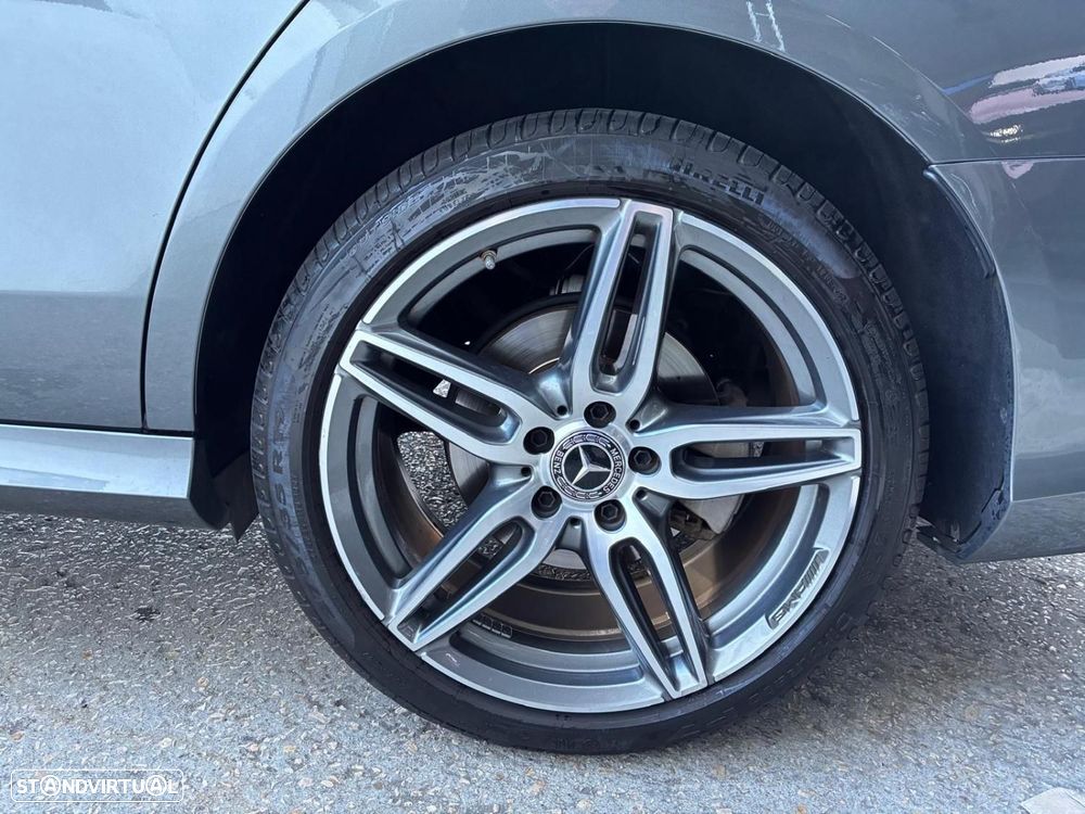 Mercedes-Benz E 300 d AMG Line - 11