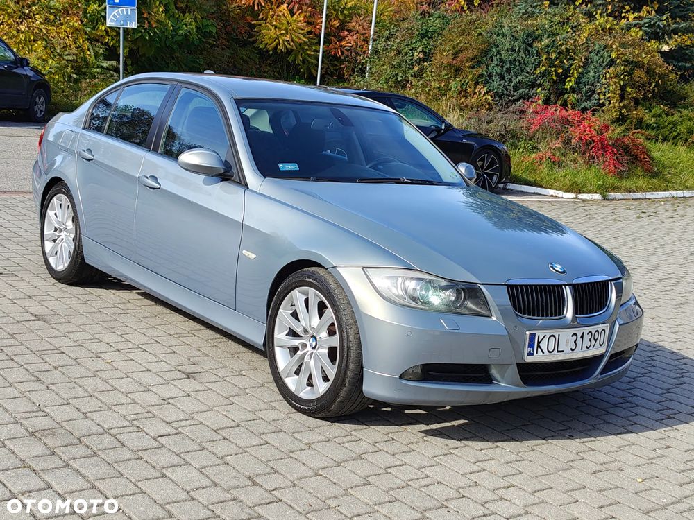 BMW Seria 3 320i - 14