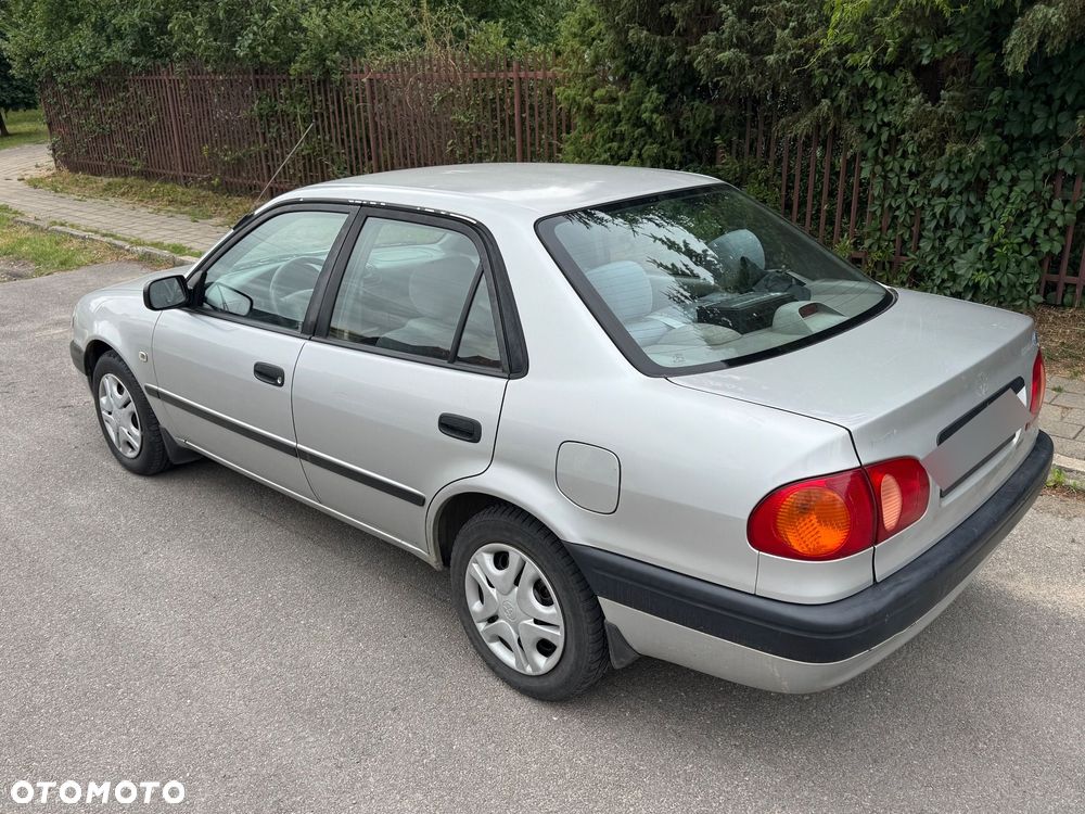 Toyota Corolla 1.4 Terra1 - 3