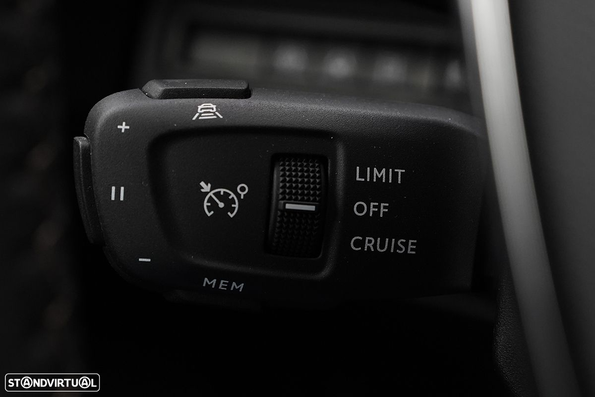 Peugeot 3008 1.6 Hybrid GT e-EAT8 - 19