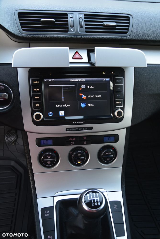 Volkswagen Passat 1.8 TSI Exclusive - 35