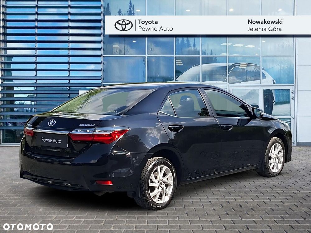 Toyota Corolla - 2