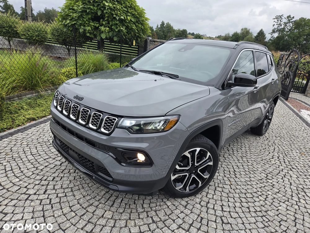 Jeep Compass - 30