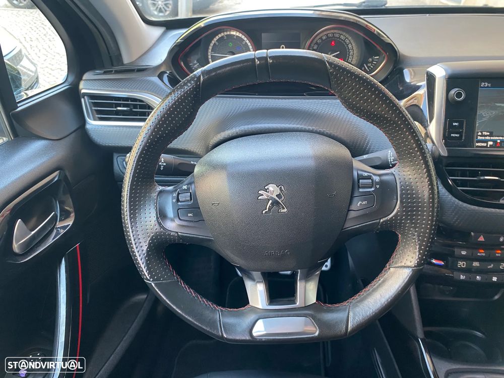 Peugeot 2008 PureTech 110 Stop&Start GT-Line Edition - 36