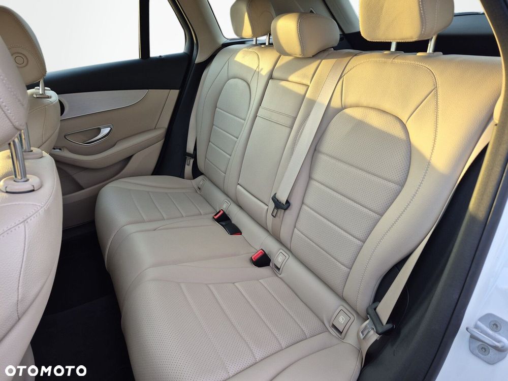 Mercedes-Benz GLC 220 d 4-Matic - 27