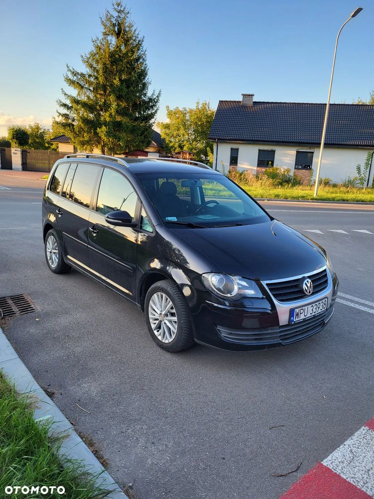 Volkswagen Touran 1.9 TDI Highline - 3