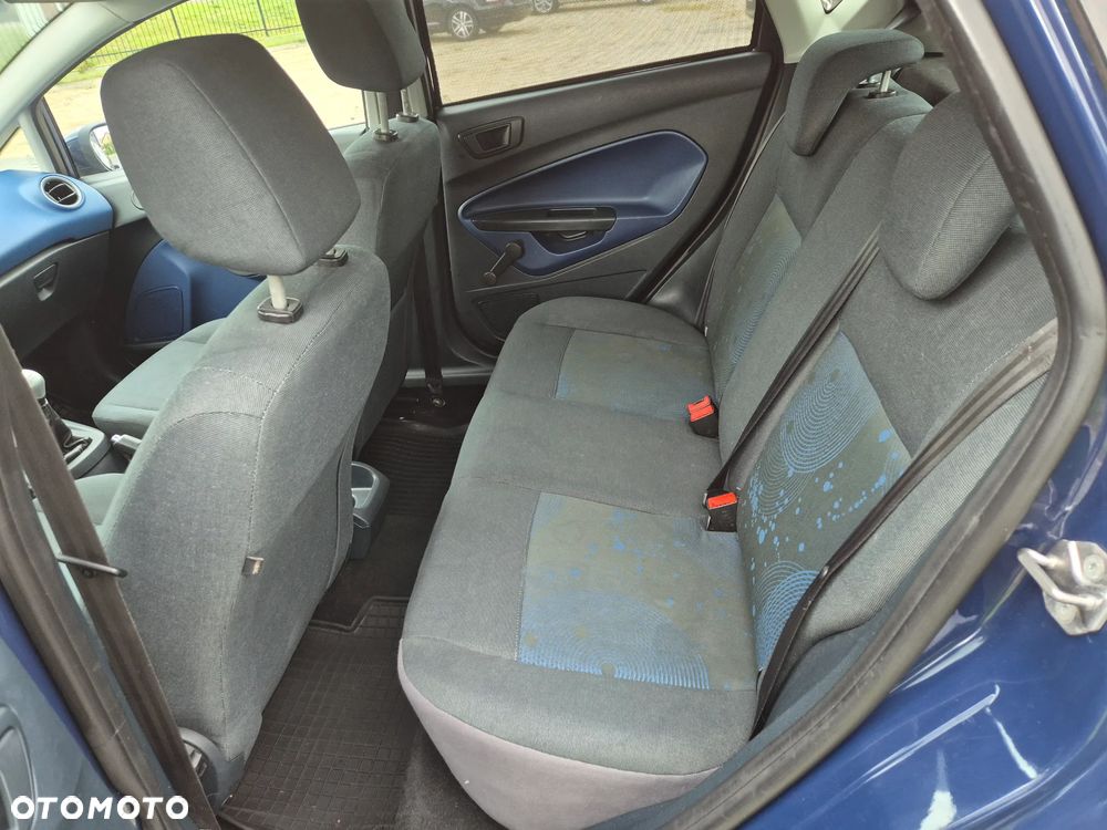 Ford Fiesta - 6