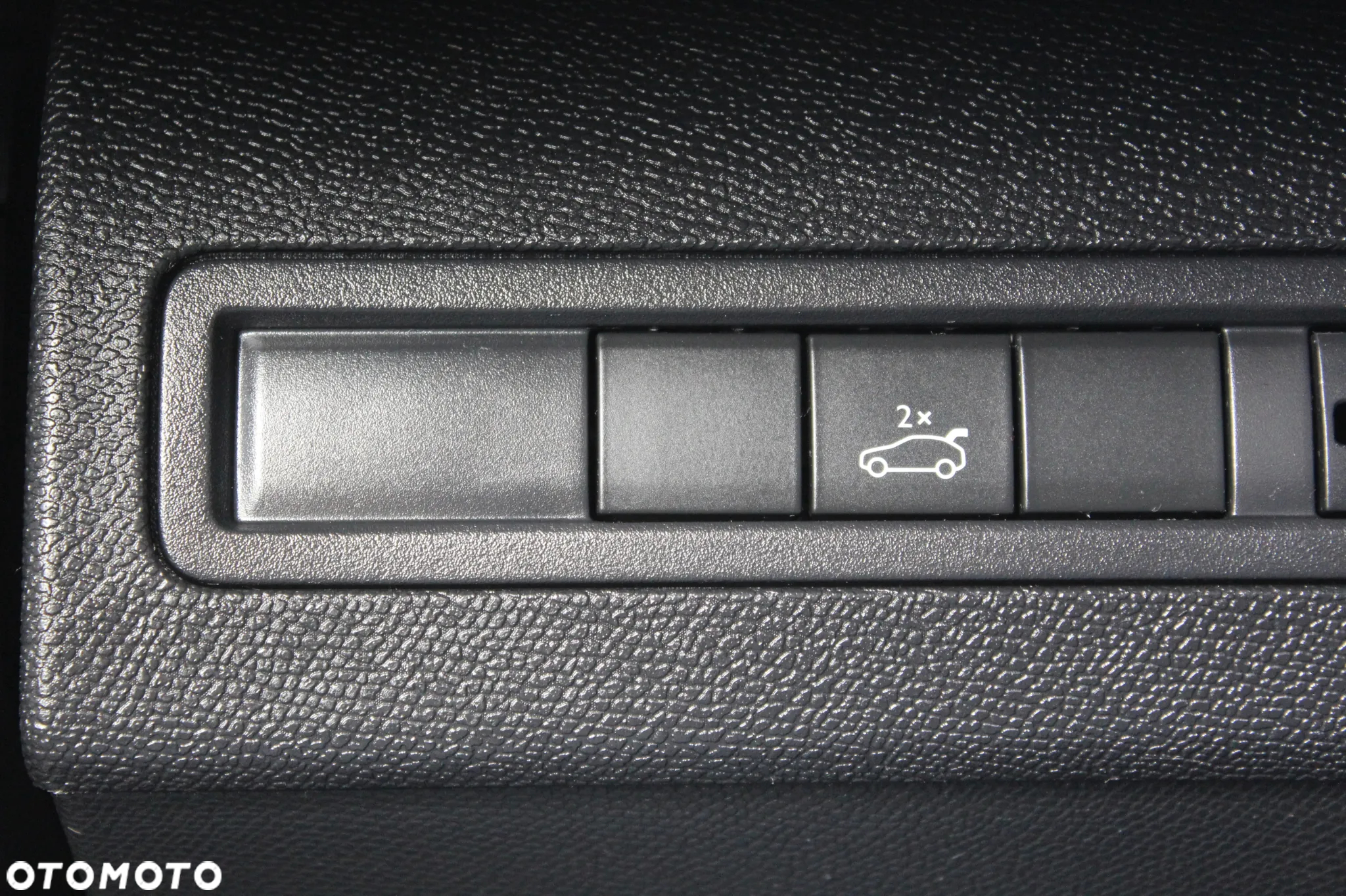 Peugeot 3008 BlueHDi 180 Stop & Start EAT8 GT - 22