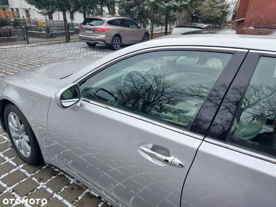 Lexus LS - 8