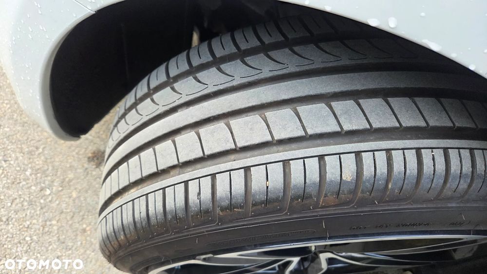 Hyundai Genesis Coupe - 35