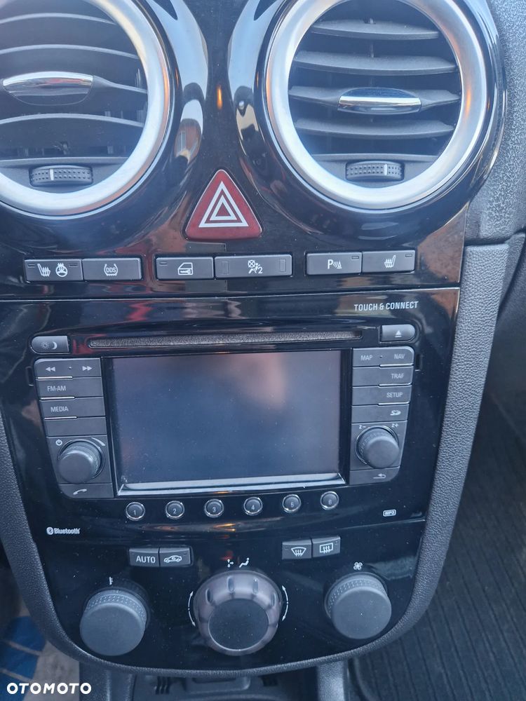 Opel Corsa - 25