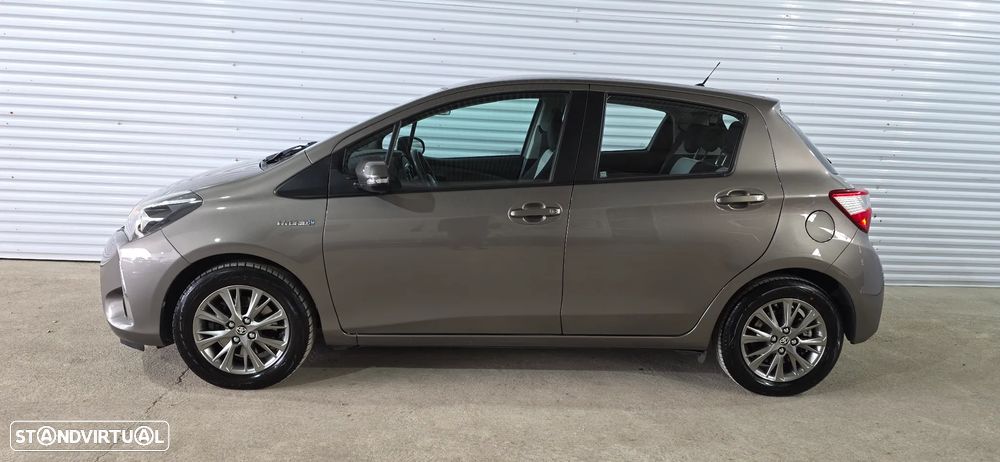 Toyota Yaris 1.5 HSD Sport +P.Techno+P.Luxury - 4