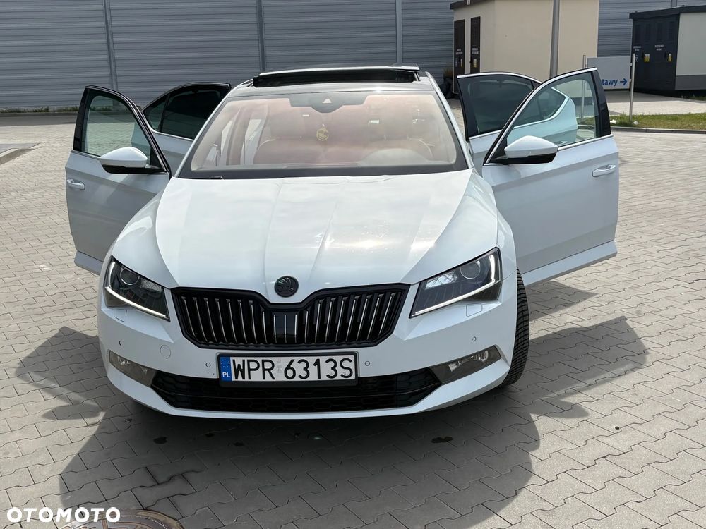 Skoda Superb 2.0 TDI 4x4 L&K DSG - 8