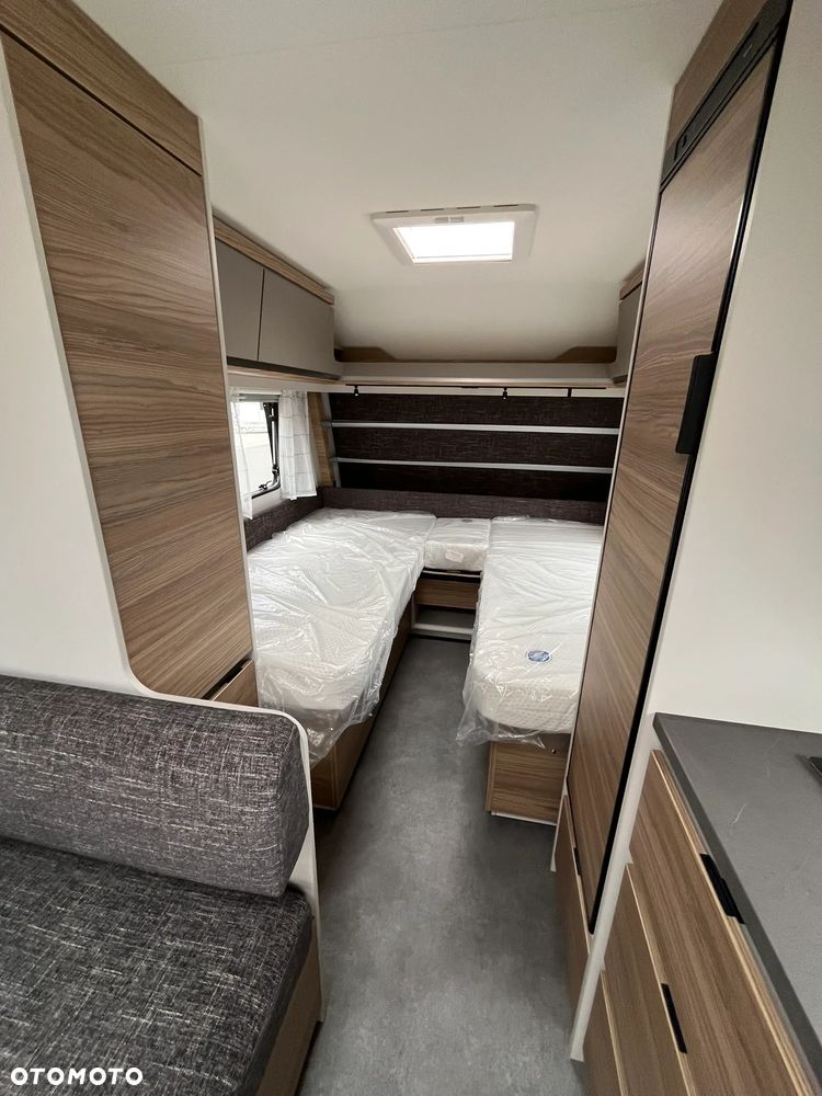 Dethleffs Nomad 490 EST - 11