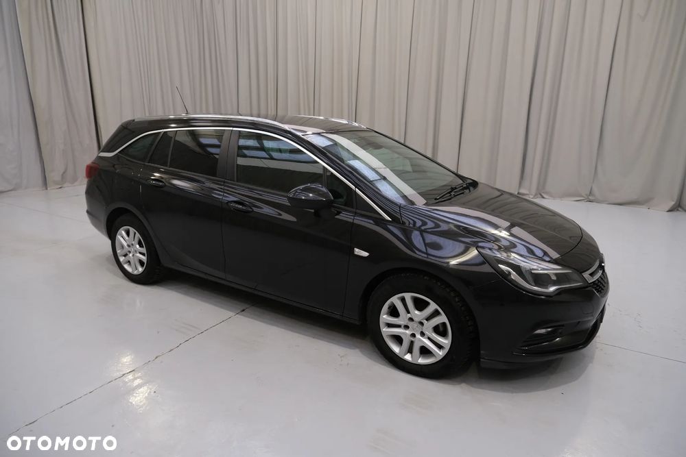 Opel Astra V 1.4 T Enjoy - 10