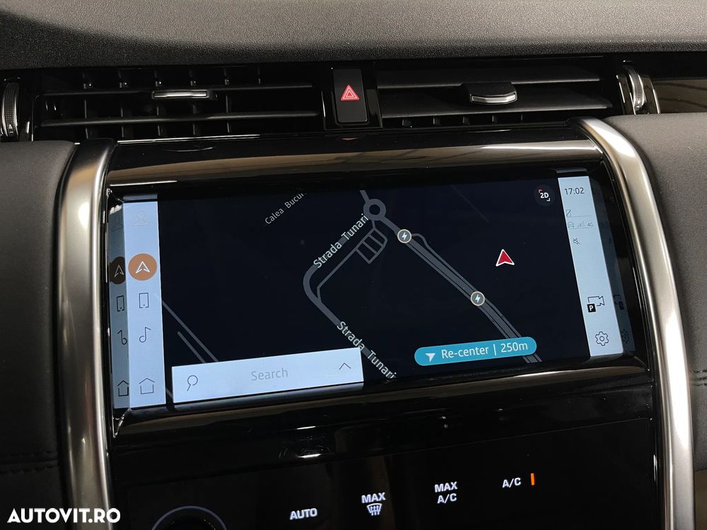 Land Rover Discovery Sport 1.5 P300e PHEV SE - 16