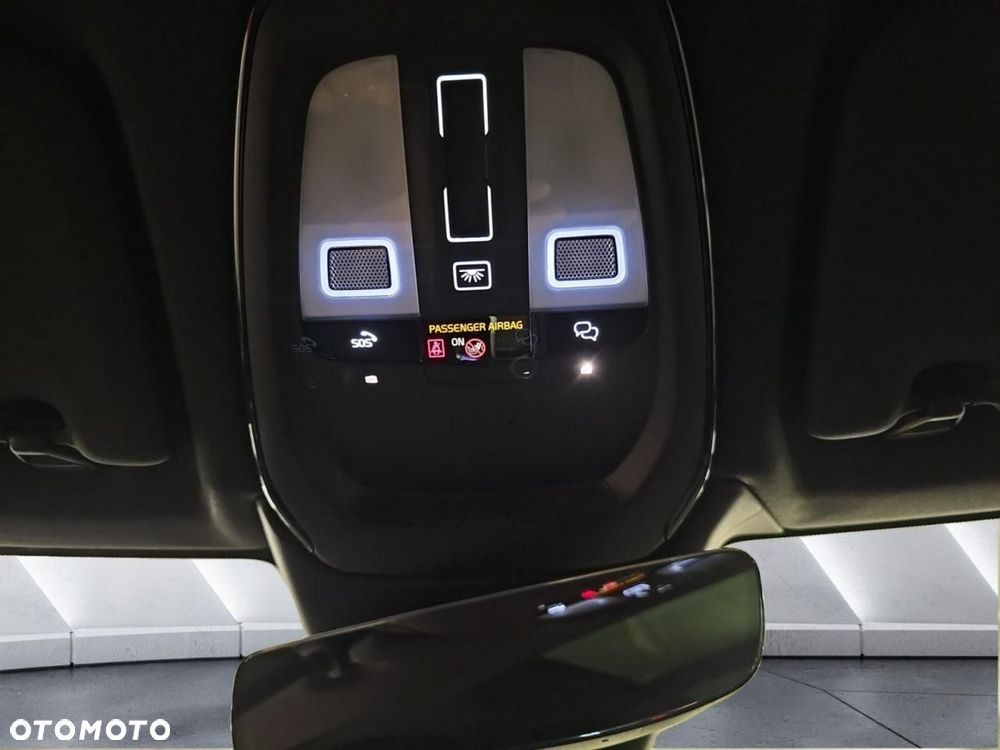 Volvo XC 60 T6 AWD Recharge Plus Black Edition - 14