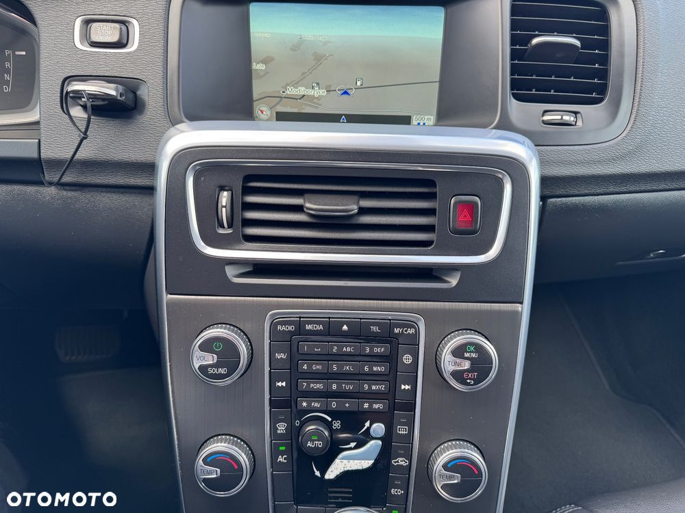 Volvo S60 D4 Geartronic Summum - 18