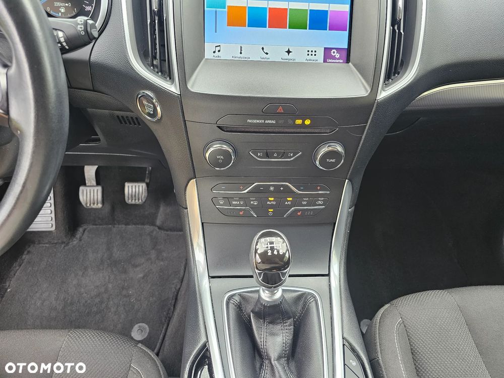 Ford S-Max - 29