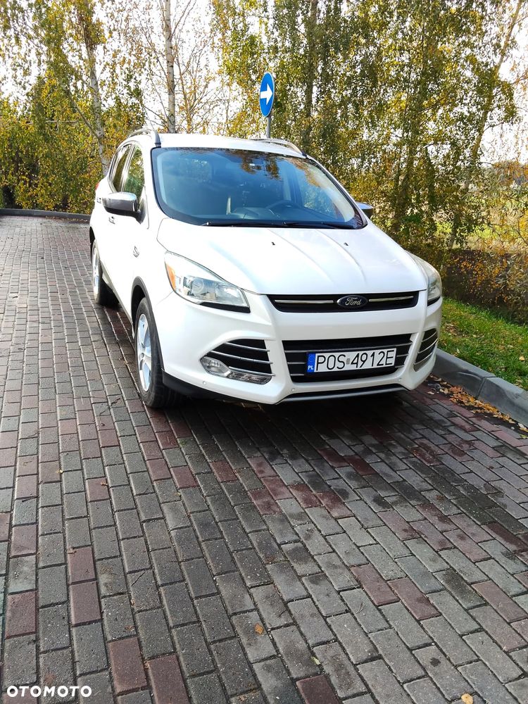 Ford Escape 2.0 EcoBoost AWD Titanium - 2