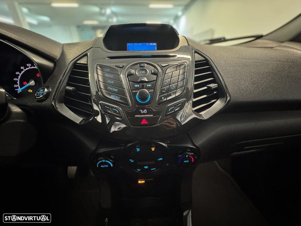 Ford EcoSport 1.0 EcoBoost Titanium - 11