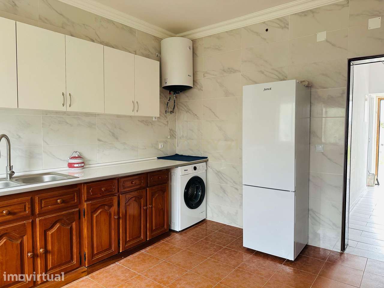 Apartamento T2 Remodelado e Mobilado, andar de moradia - Grande imagem: 4/18