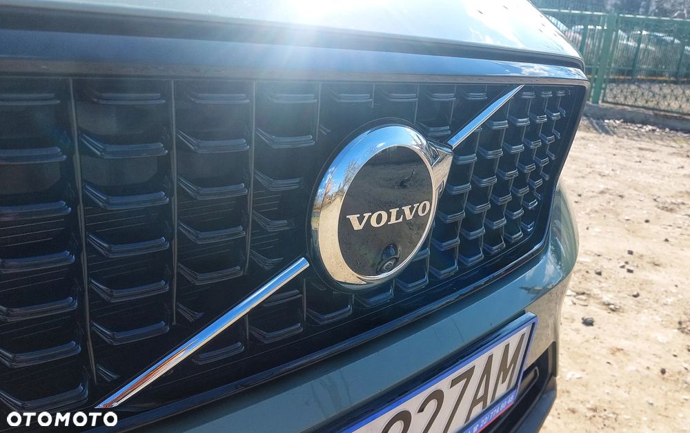 Volvo XC 40 B5 AWD Ultimate Dark - 20