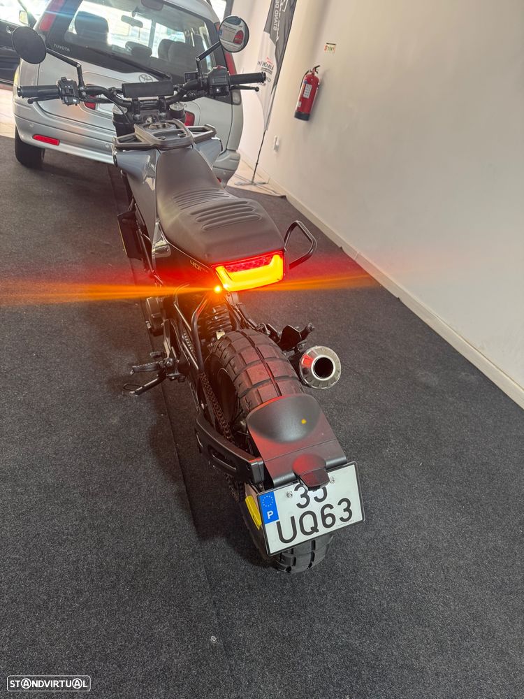 Husqvarna Vitpilen 401 - 17