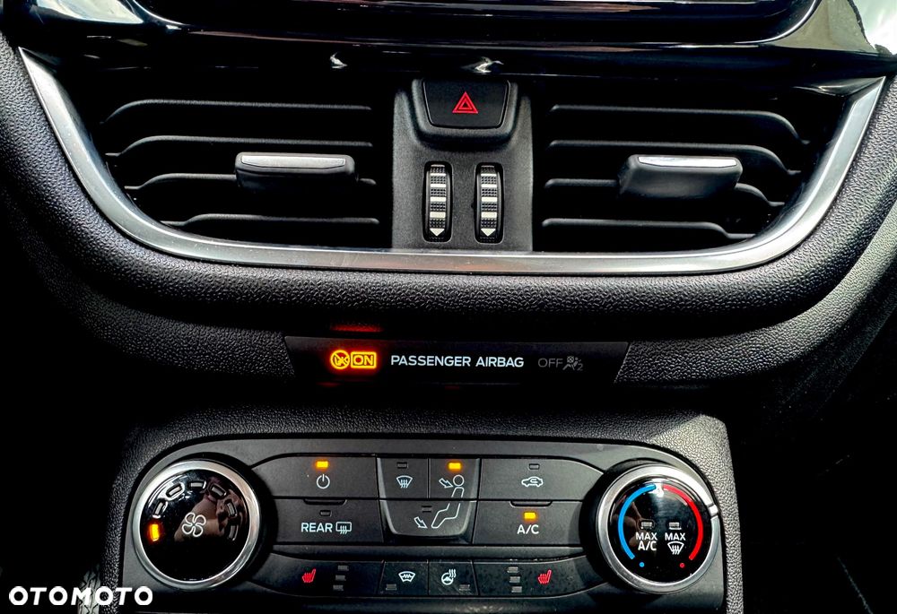 Ford Fiesta 1.0 EcoBoost S&S TITANIUM - 11